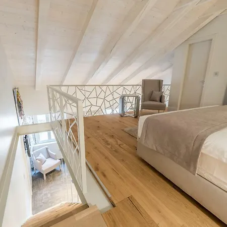 Alma Lofts 扎达尔