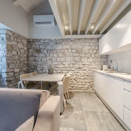 Alma Lofts * 扎达尔