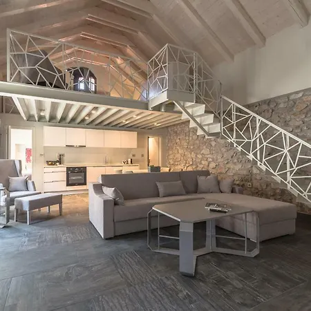 Alma Lofts Apartment *